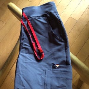 Figs Charcoal Zamora( Pride edition )